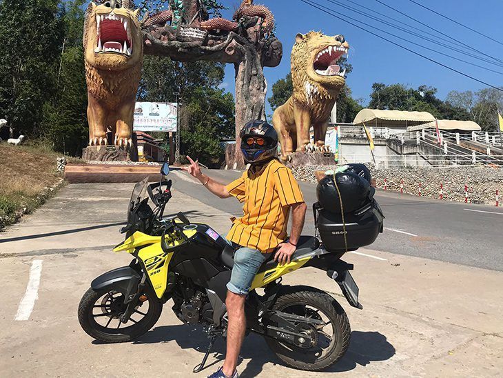 alquilar moto grande en tailandia