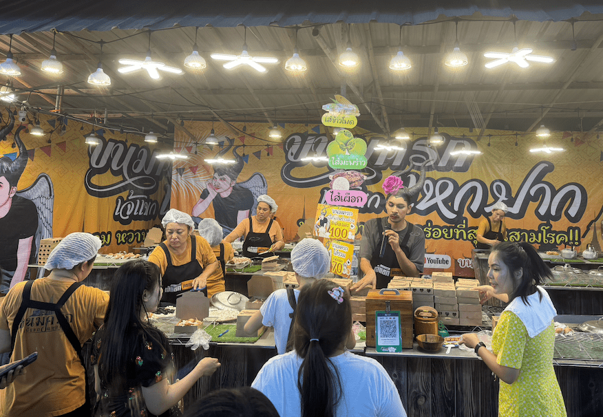 mercado nocturno nakhon pathom