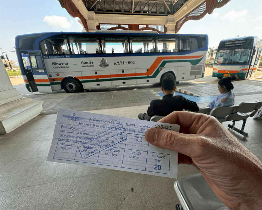 cruzar a laos