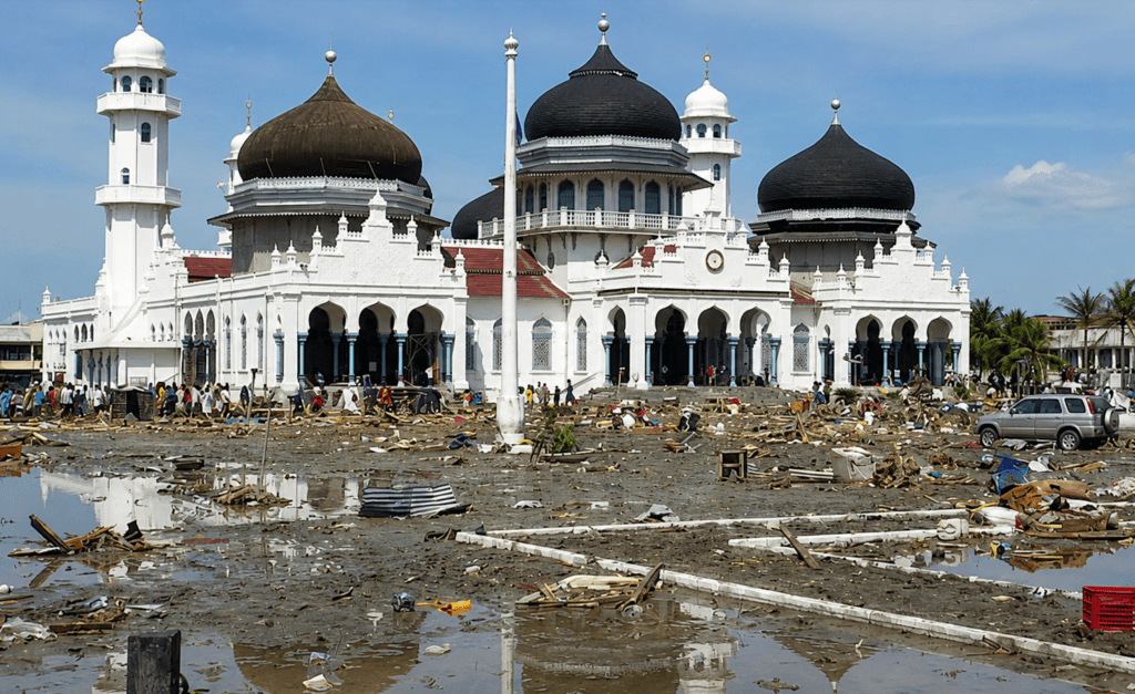 tsunami 2004 indonesia